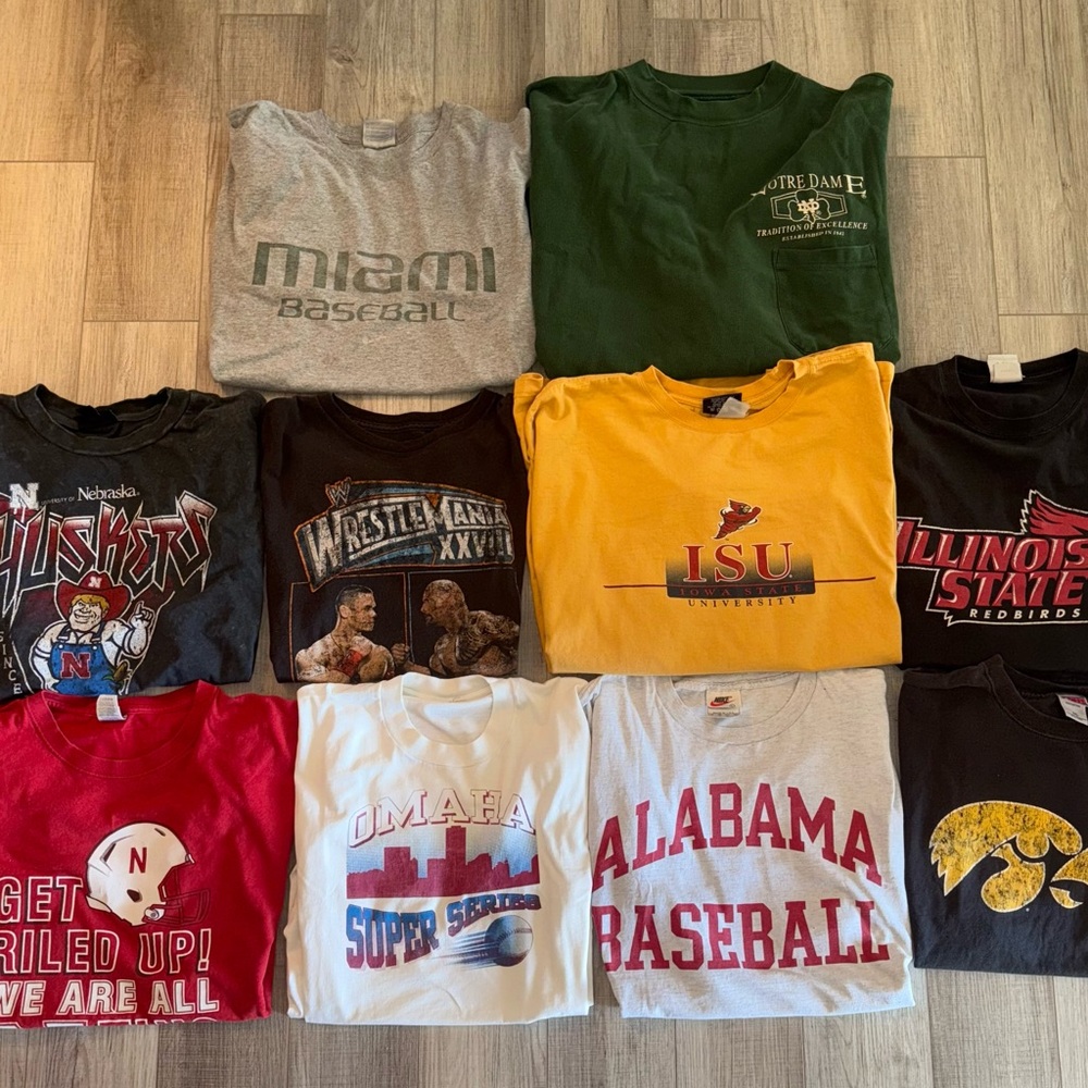 Vintage college T-shirts